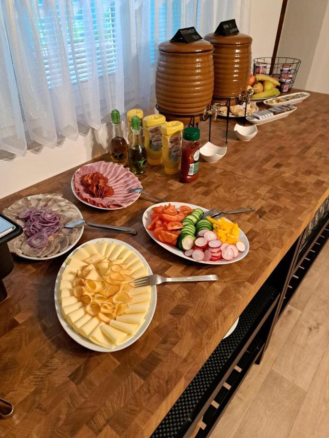 Penzion A Pizzerie Na Zalozne Kobylí 외부 사진